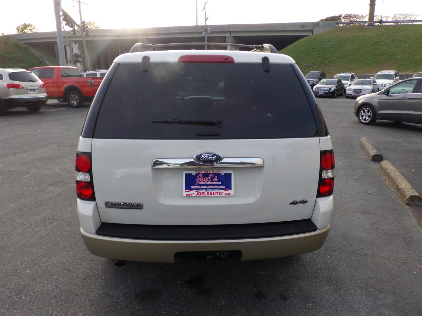 2010 white Ford Explorer Eddie Bauer 4.0L 4WD (1FMEU7EE6AU) with an 4.0L V6 SOHC 16V engine, 5-Speed Automatic transmission, located at 5700 Curlew Drive, Norfolk, VA, 23502, (757) 455-6330, 36.841885, -76.209412 - Photo#14